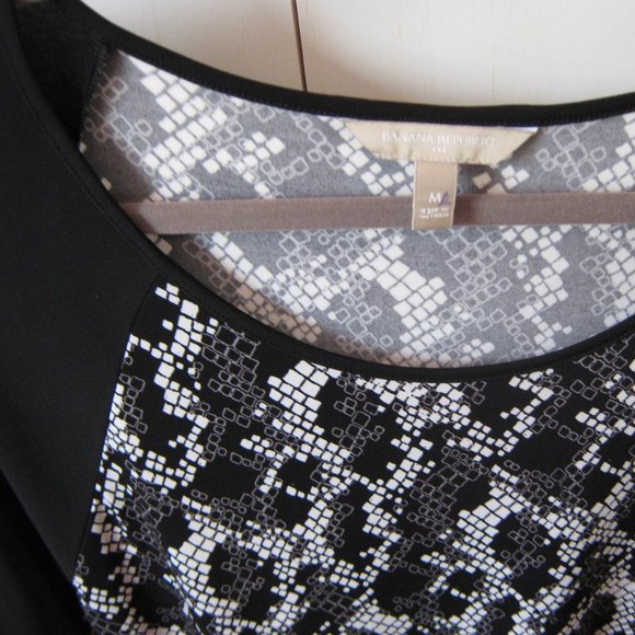 Banana Republic White/Black Tunic - Picture 5 of 5